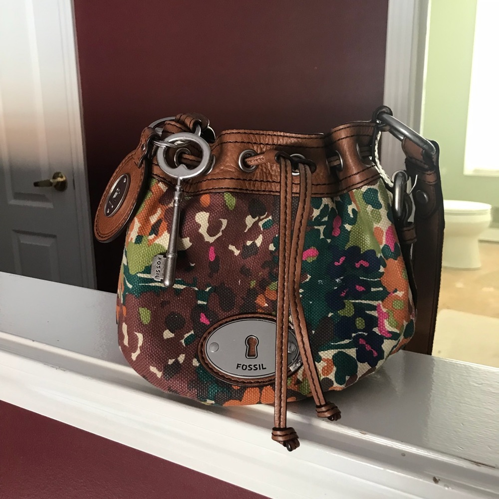 Fossil purse